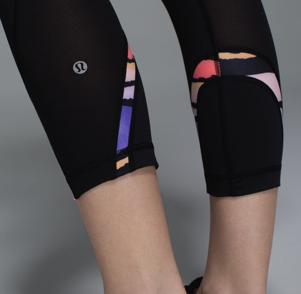 EUC 💎 Lululemon Run:Inspire Crop II *Block-It Pocket Black/Bleacher Stripe SZ 6 - Picture 3 of 10